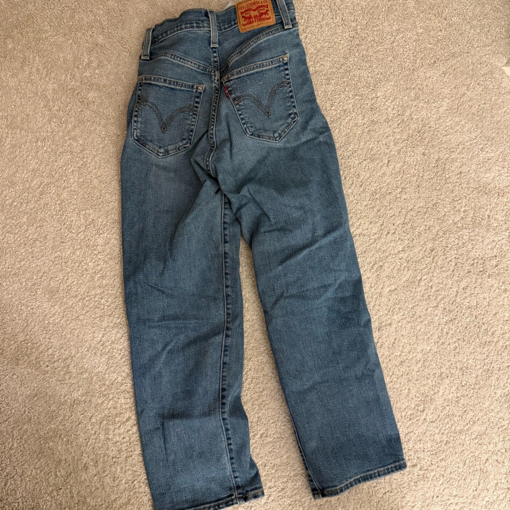 Levi's High Rise Ribcage Jeans - Picture 5 of 5